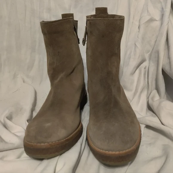 Trask Casey Wedge Waterproof Taupe suede ankle Boots. - Picture 2 of 11